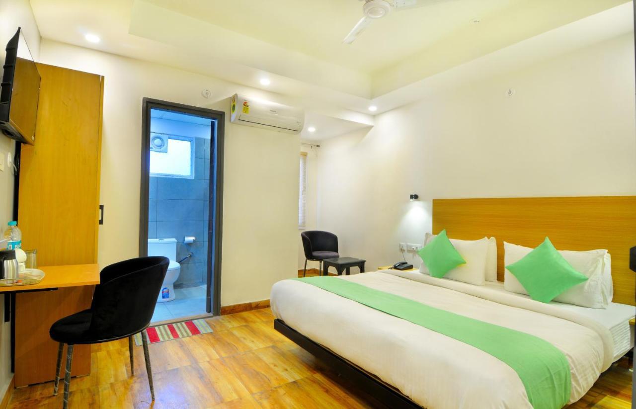 The Red York Otel Ghaziabad Dış mekan fotoğraf