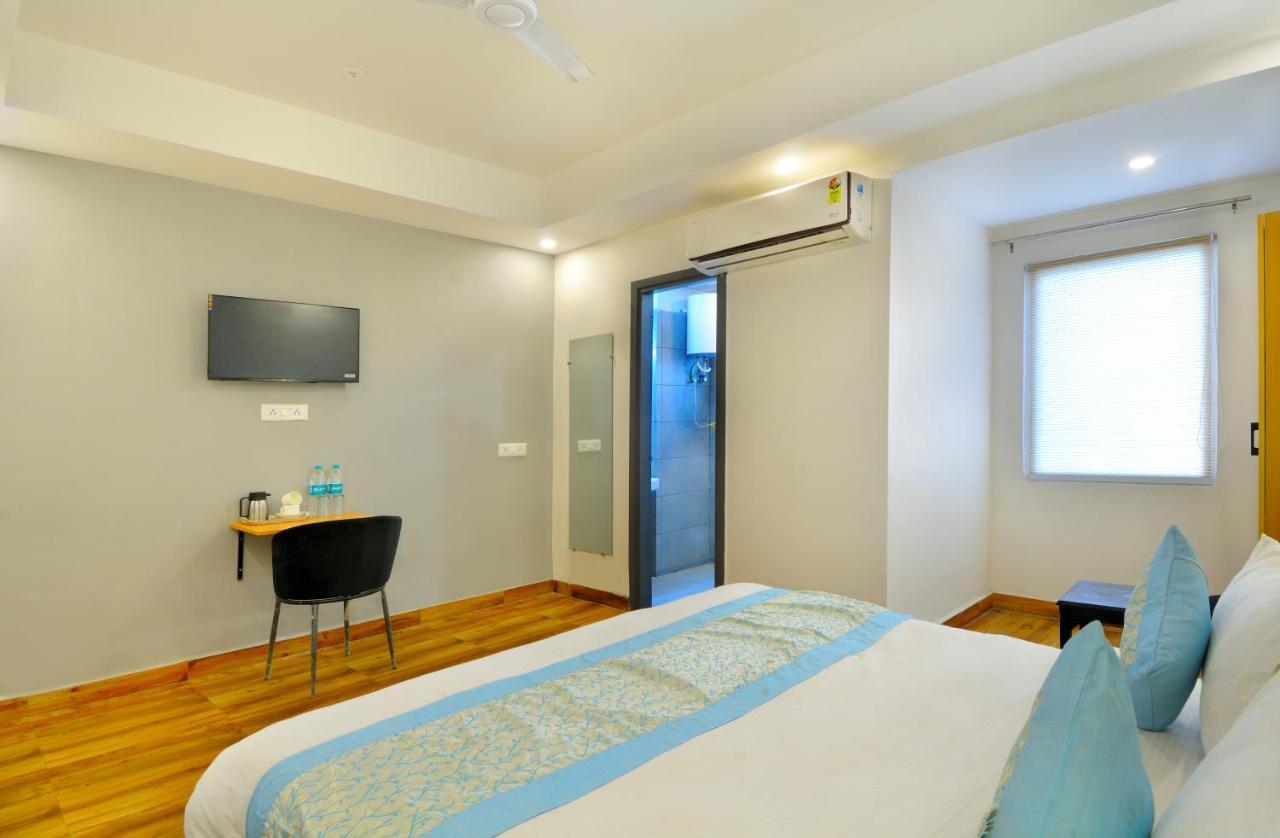 The Red York Otel Ghaziabad Dış mekan fotoğraf